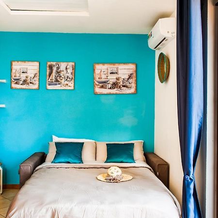 カステルサルドCasa Vacanze Il Grecale-A Pochi Passi Dal Mareアパートメント エクステリア 写真