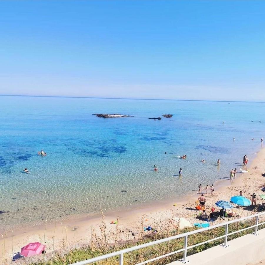 カステルサルドCasa Vacanze Il Grecale-A Pochi Passi Dal Mareアパートメント エクステリア 写真
