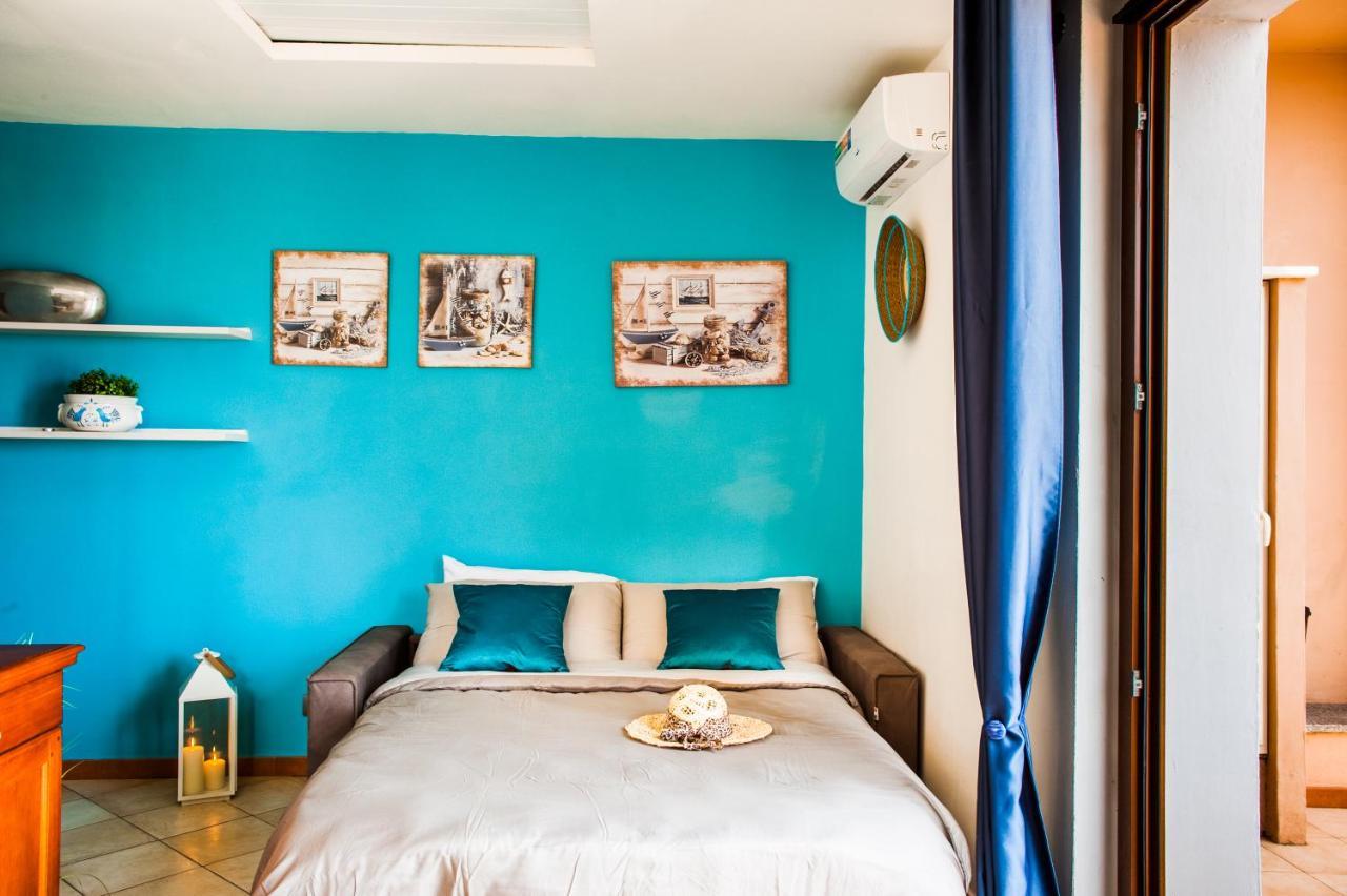 カステルサルドCasa Vacanze Il Grecale-A Pochi Passi Dal Mareアパートメント エクステリア 写真