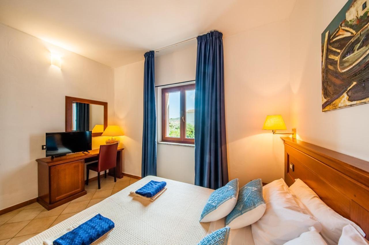 カステルサルドCasa Vacanze Il Grecale-A Pochi Passi Dal Mareアパートメント エクステリア 写真